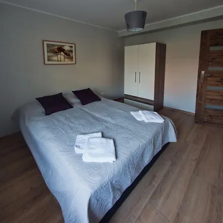 Daire Buczyna W Sierakowie *